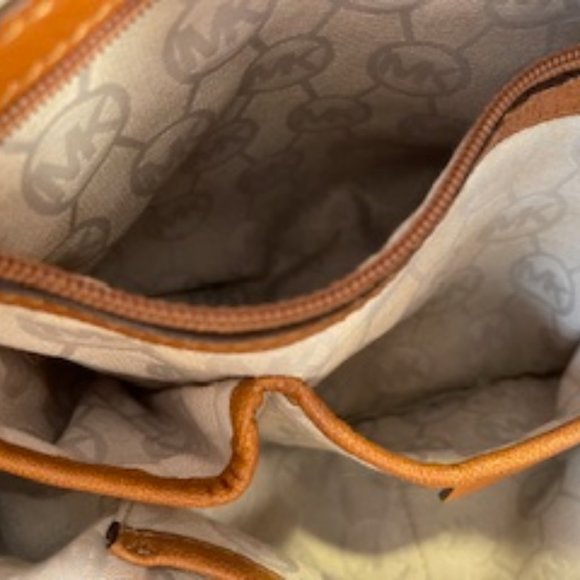 MICHAEL KORS EUC HAMILTON LOCK AND KEY BROWN HAND/SHOUDLER BAG - Picture 15 of 16